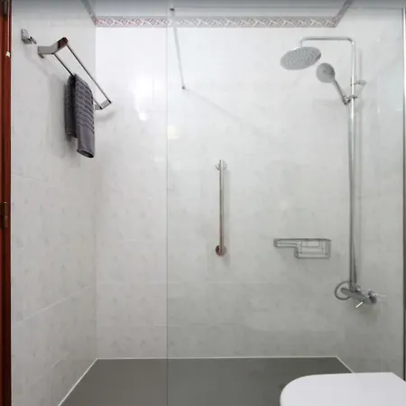 Meia-praia 度假居 *