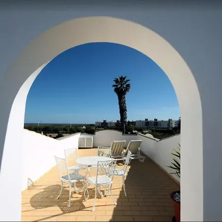 Meia-praia Tatil Evi *