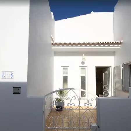 Meia-praia Tatil Evi Lagos