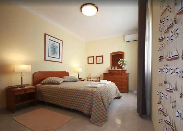 Meia-praia Holiday home *